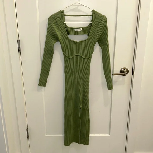 green emerald velvet dress Edge Of Paradise Bodycon Mini Dress: Sage Green – impromptu boutique main image 1
